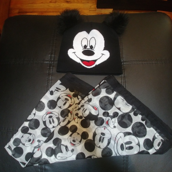 torrid Accessories - Torrid Disney Anniversary Hat/Scarf Set